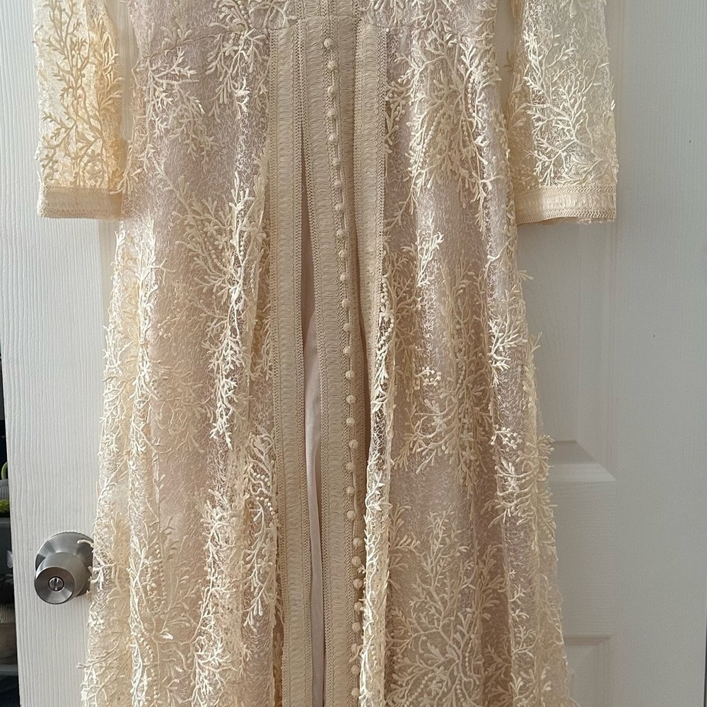 Caftan - Picture 3 of 16